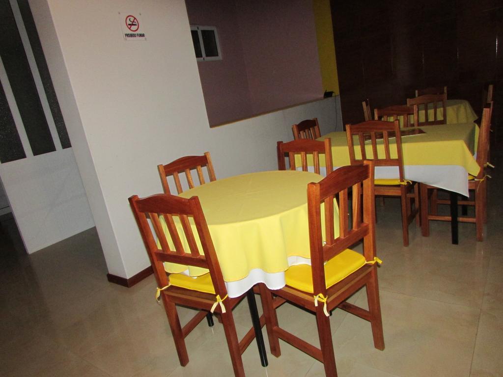 Residencial Girassol, Lda Bed & Breakfast Сао Филипе Екстериор снимка